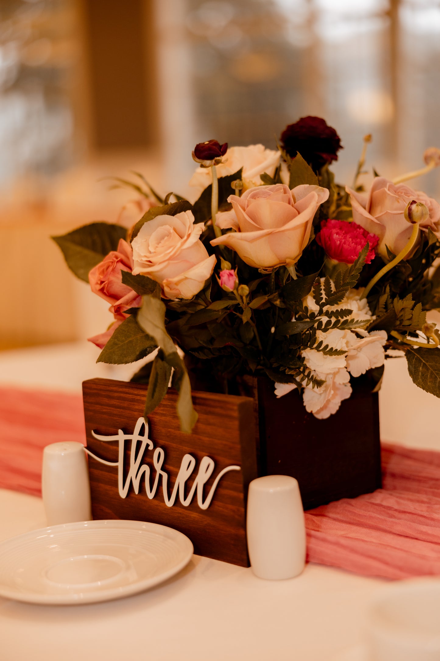 Wood Table Numbers 3D style